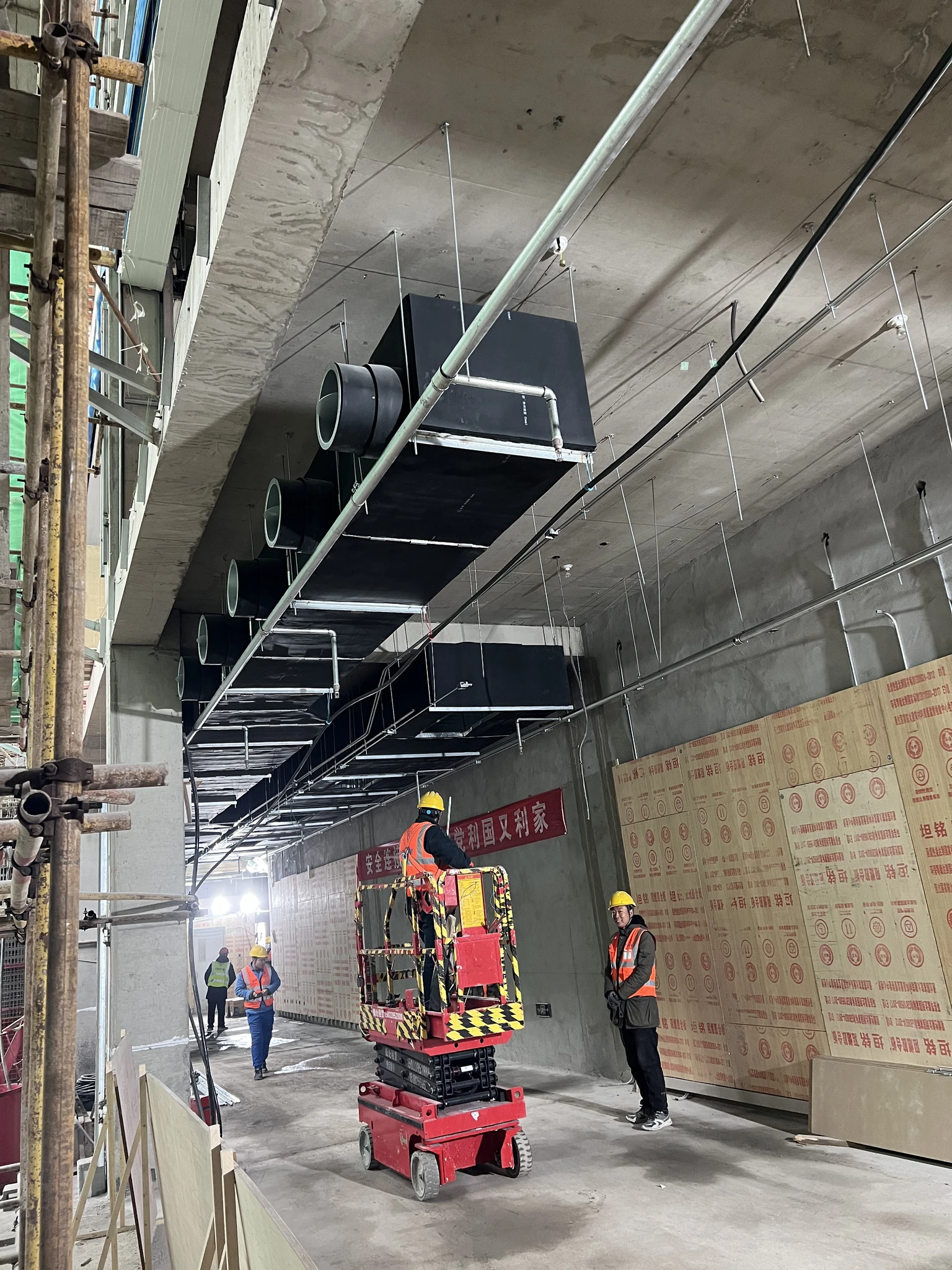 大厦、厂区、KTV、台球厅空调施工现场项目照片 41
